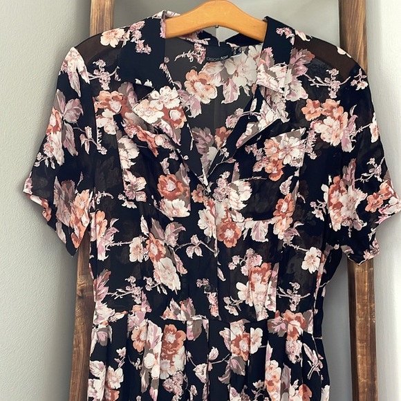 Very pretty floral print garden dress!!!! - Picture 5 of 7